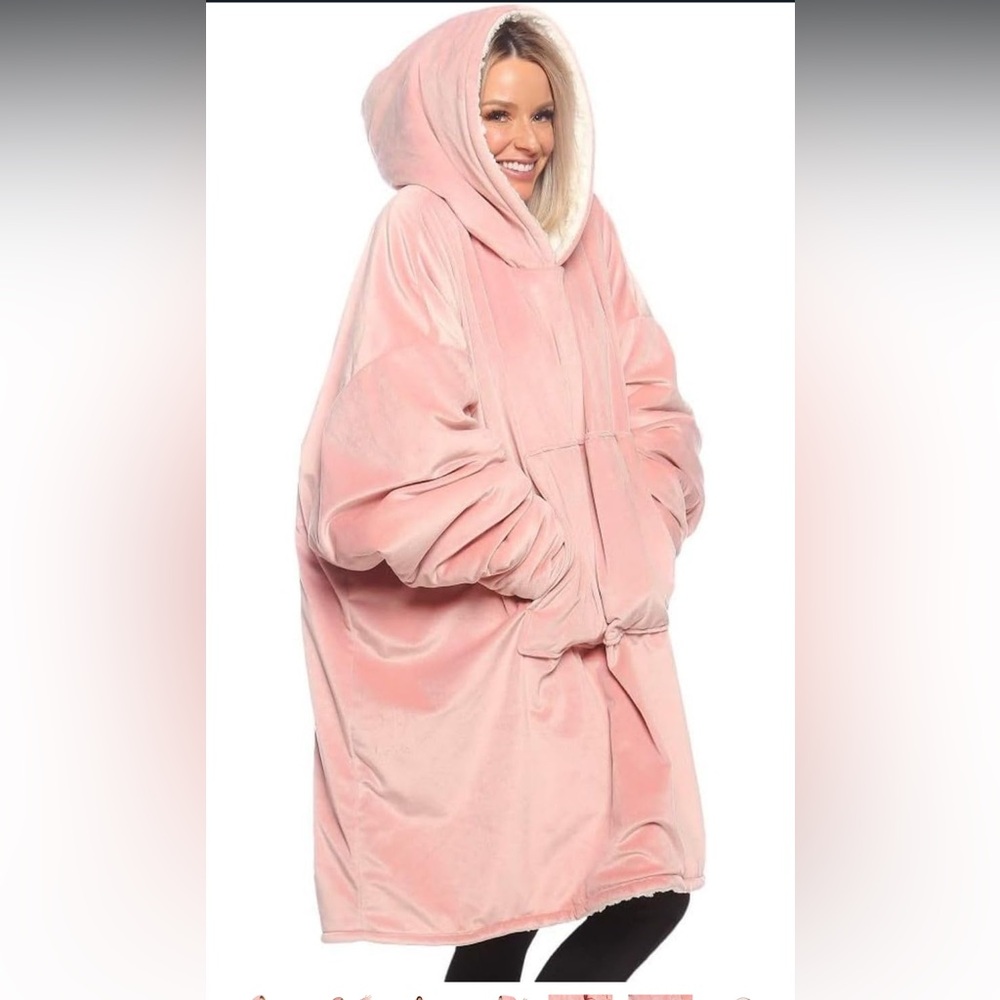 The Comfy Original Sherpa Lined Wearable Blanket with Hood ONE SIZE Shark Tank